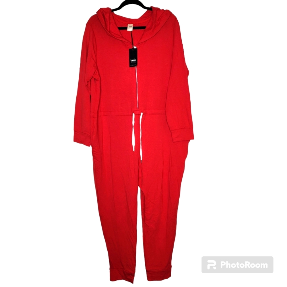 NEW Smash + Tess Jillian Harris’s Collab Red  Romper Size Size XXL